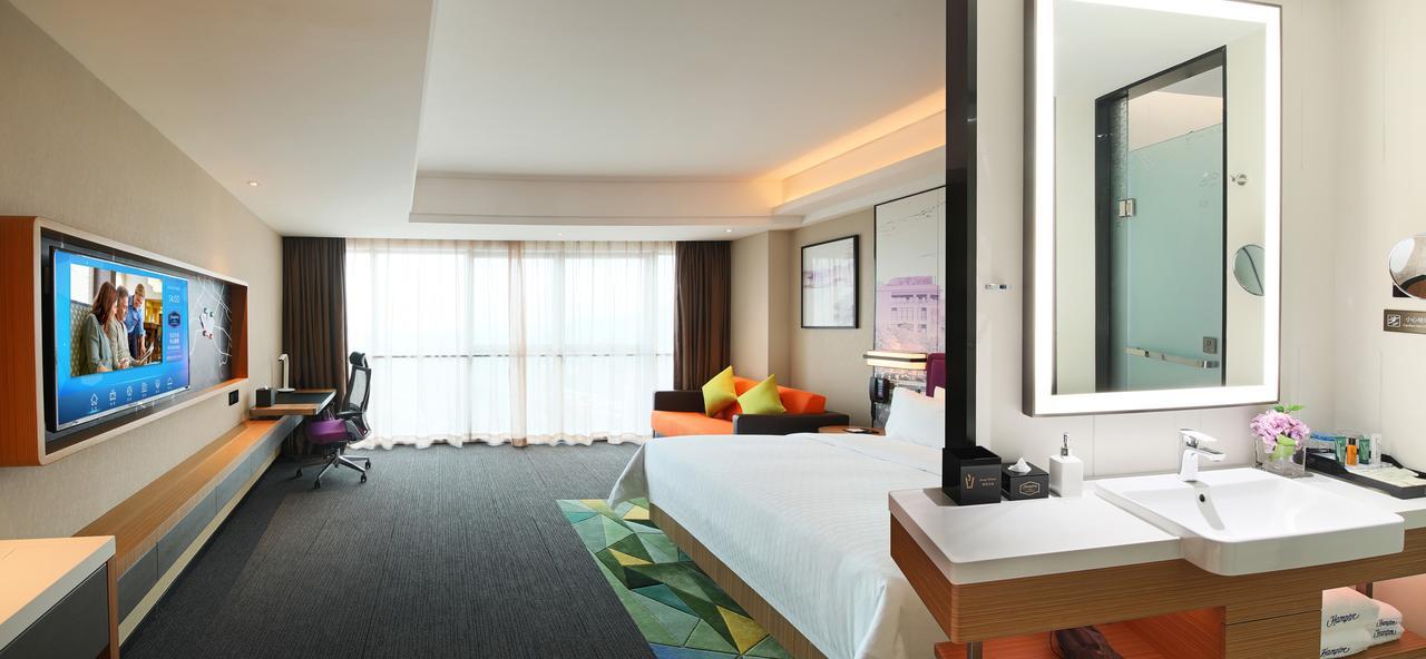 Hampton By Hilton Zhongshan Nanlang Exterior foto